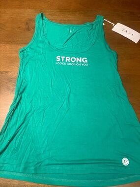 💪💪Tavl Women's Green 'Strong Looks Good On You' Tank Top